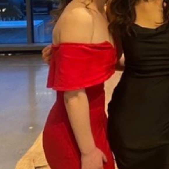 Windsor Red Off the shoulder Bodycon dress - Picture 5 of 5